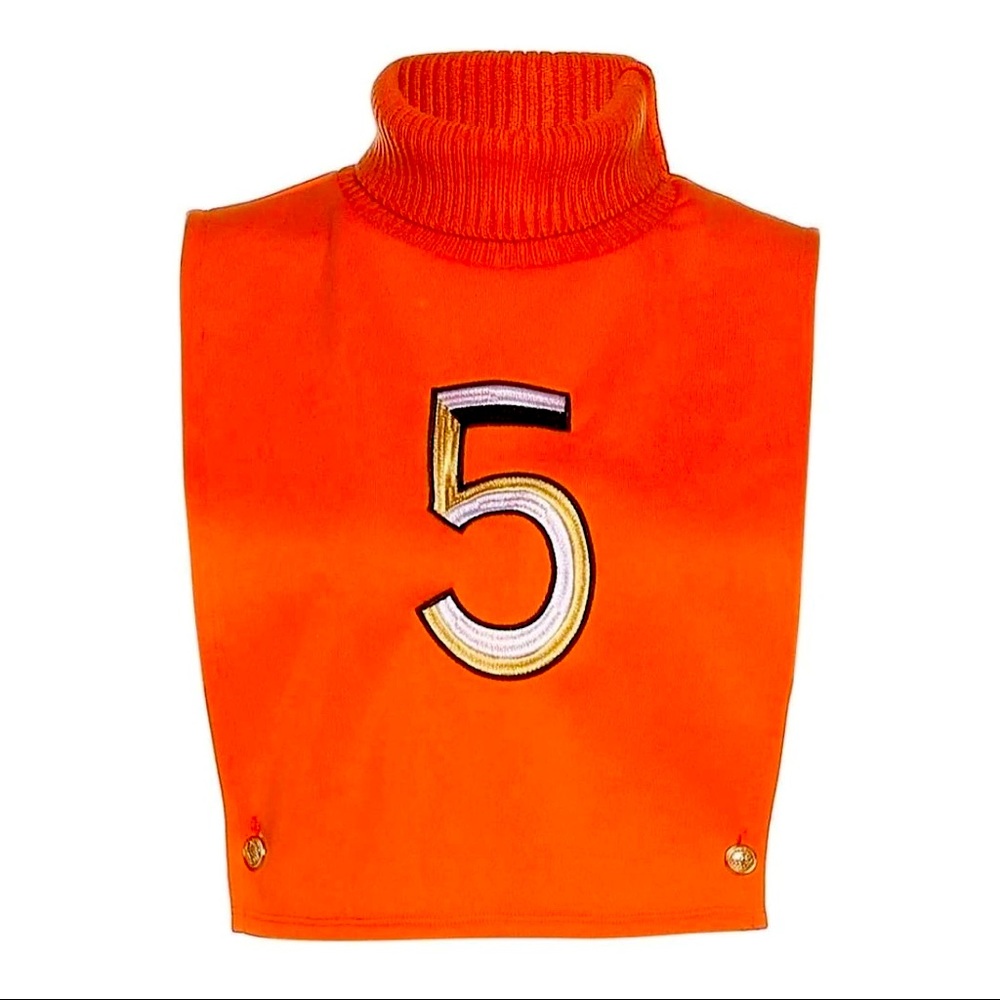 Gorgeous letter embroidery crop tank!